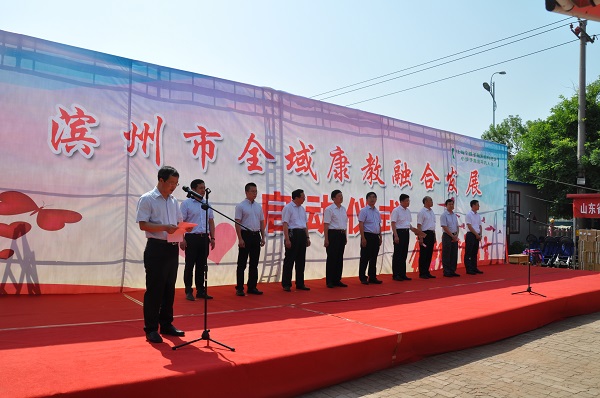 ͼΪ��ί�����鳤���Ӳ�ͬ־����������ʽ